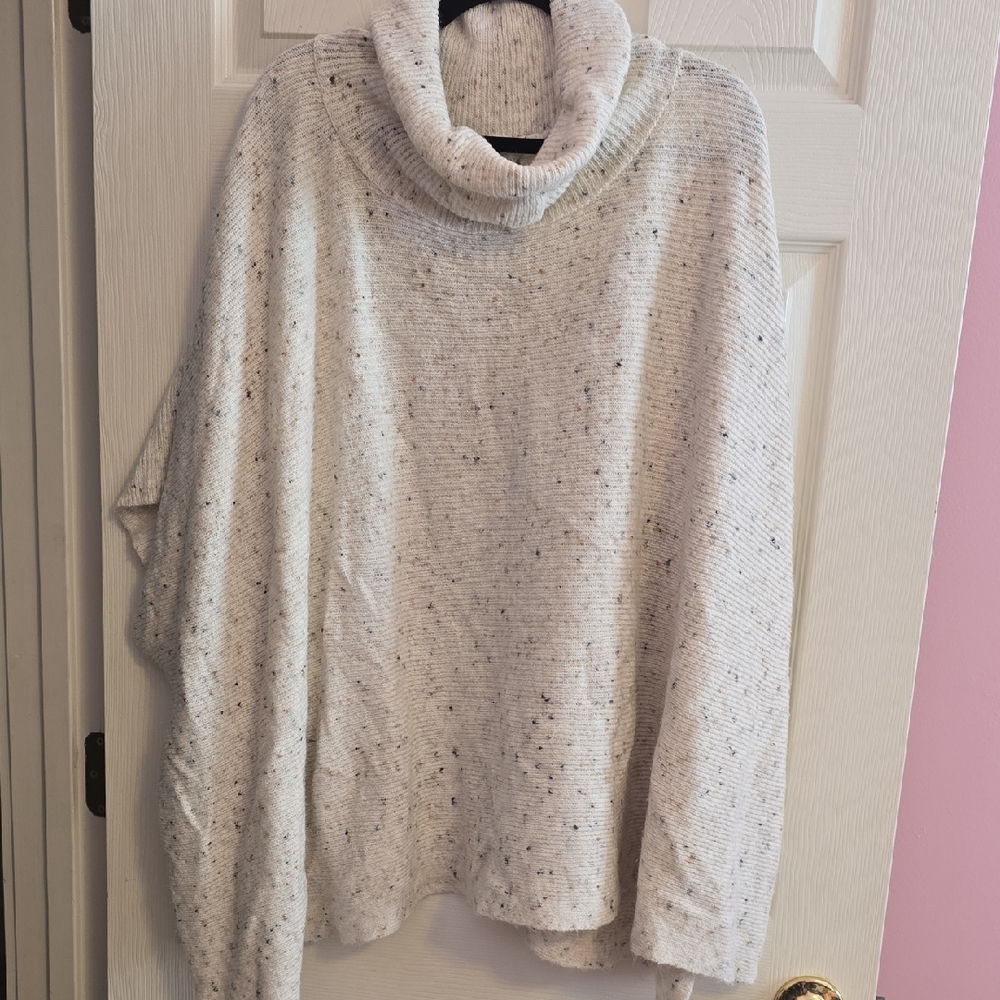 moon & madison Speckled Cream Turtleneck Sweater
